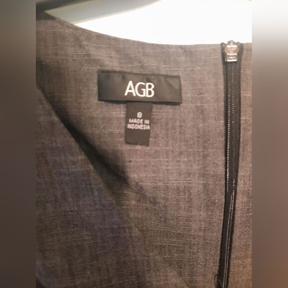 AGB dress size 8 Gray Vneck Dress - Picture 2 of 3